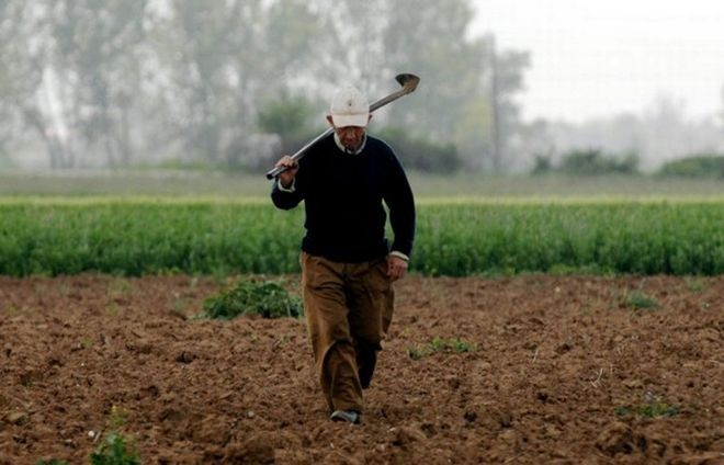 Χέρι στην τσέπη 700.000 αγροτών που έλαβαν τις παράνομες επιδοτήσεις ‘Χατζηγάκη’ Χέρι στην τσέπη 700.000 αγροτών που έλαβαν τις παράνομες επιδοτήσεις ‘Χατζηγάκη’