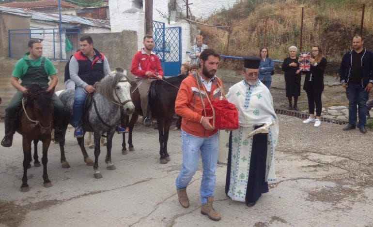 Η Γούρα υποδέχεται σήμερα την Κάρα του Αγίου Σεραφείμ (pics) Η Γούρα υποδέχεται σήμερα την Κάρα του Αγίου Σεραφείμ (pics)