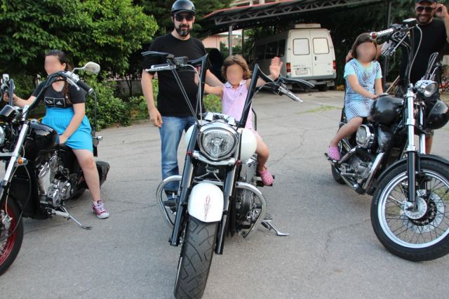 Οι Riders της Λαμίας στηρίζουν το Ορφανοτροφείο θηλέων Οι Riders της Λαμίας στηρίζουν το Ορφανοτροφείο θηλέων
