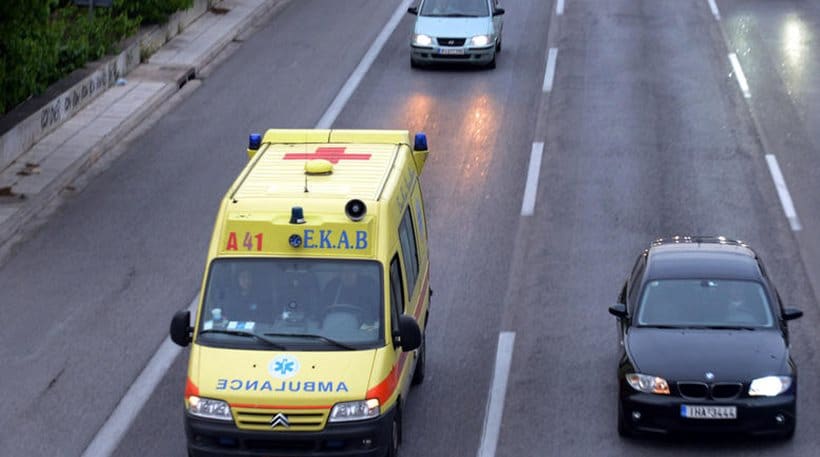 Δήμαρχος έγινε οδηγός ασθενοφόρου για να σώσει θύμα τροχαίου! Δήμαρχος έγινε οδηγός ασθενοφόρου για να σώσει θύμα τροχαίου!