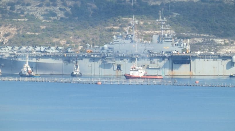 Στην Σούδα με τα ελικόπτερα του το Αμερικανικό ελικοπτεροφόρο «τέρας» Στην Σούδα με τα ελικόπτερα του το Αμερικανικό ελικοπτεροφόρο «τέρας»
