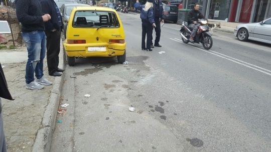 Ασυνείδητος οδηγός στη Λαμία χτύπησε και εγκατέλειψε 19 χρόνη απο το Δομοκό Ασυνείδητος οδηγός στη Λαμία χτύπησε και εγκατέλειψε 19 χρόνη απο το Δομοκό