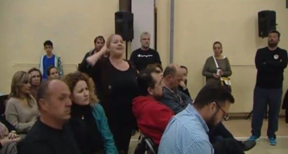 Στα κάγκελα οι γονείς του 6ου ΔΣ Λαμίας για τα προσφυγόπουλα (video)