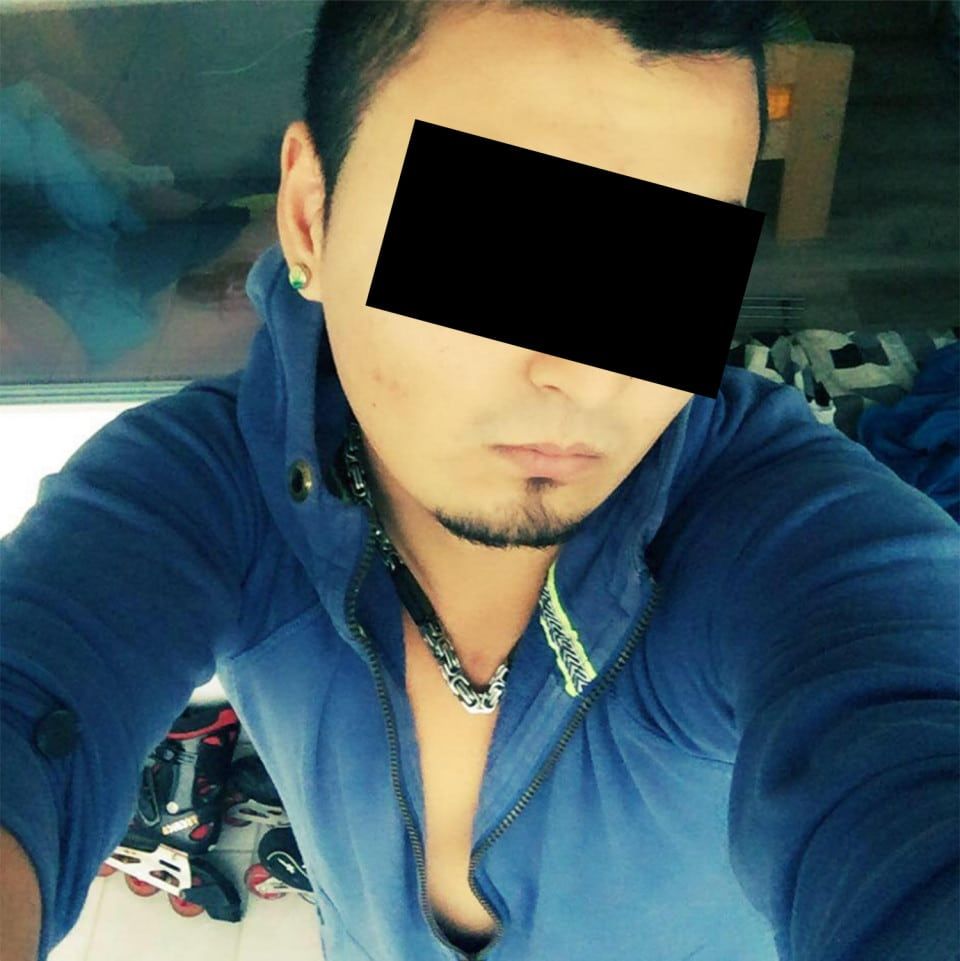 332852-689941