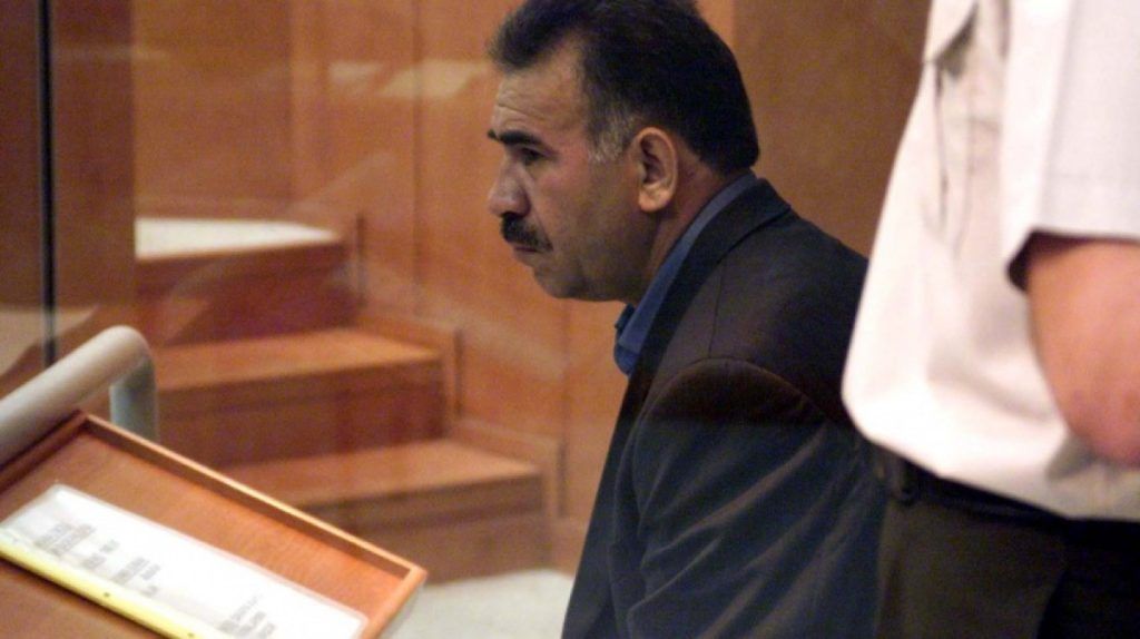 Πώς έδωσαν τον Οτζαλάν Πώς έδωσαν τον Οτζαλάν
