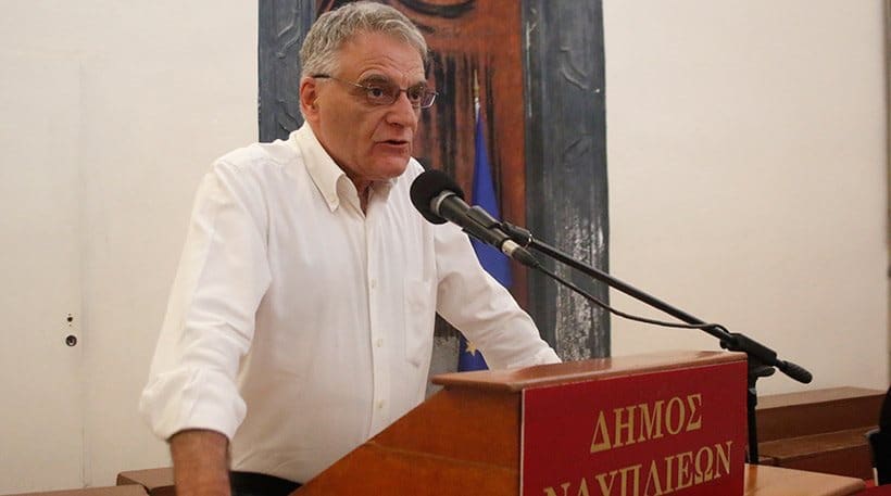 Πουλάκης (ΣΥΡΙΖΑ): Να καταργηθεί η προσευχή στα σχολεία Πουλάκης (ΣΥΡΙΖΑ): Να καταργηθεί η προσευχή στα σχολεία