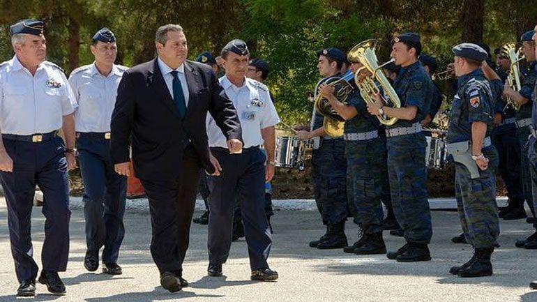 Καμμένος: «Η Ελλάδα, αυτόν τον χρόνο, γίνεται χώρα παραγωγής πετρελαίου και φυσικού αερίου» Καμμένος: «Η Ελλάδα, αυτόν τον χρόνο, γίνεται χώρα παραγωγής πετρελαίου και φυσικού αερίου»