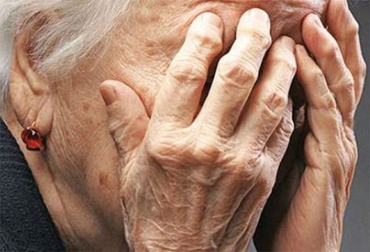 Νύχτα τρόμου για ηλικιωμένη γυναίκα στην Ομβριακή……. Νύχτα τρόμου για ηλικιωμένη γυναίκα στην Ομβριακή…….