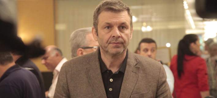 Γκλέτσος σε Τσίπρα για το Βόρεια Μακεδονία: «Δέχεστε να αλλάξουμε επίθετα»; Γκλέτσος σε Τσίπρα για το Βόρεια Μακεδονία: «Δέχεστε να αλλάξουμε επίθετα»;