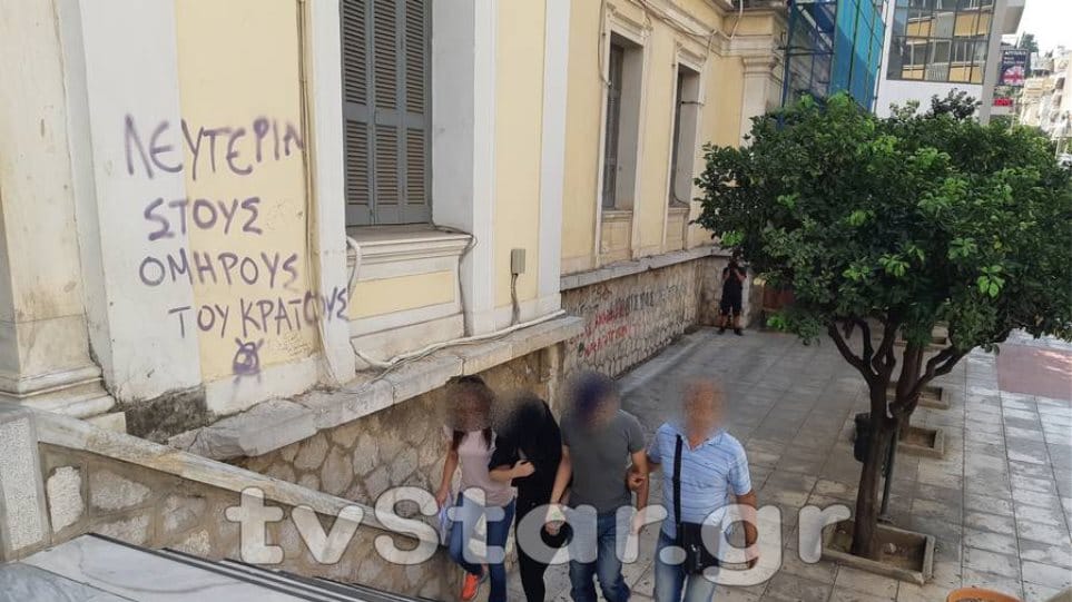 Ομηρία Γαλλίδας στην Λαμία: «Καλώς ήρθες στην φυλακή σου, θα είσαι πάντα η σκλάβα μου», τα πρώτα λόγια του 34χρονου Ομηρία Γαλλίδας στην Λαμία: «Καλώς ήρθες στην φυλακή σου, θα είσαι πάντα η σκλάβα μου», τα πρώτα λόγια του 34χρονου