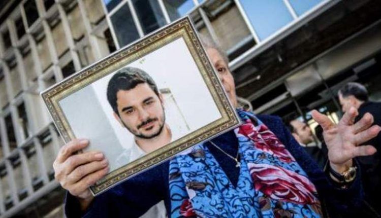 Δίκη Μάριου Παπαγεωργίου: Σύλληψη μάρτυρα για ψευδορκία – Εισαγγελέας: «Εδώ θα μείνετε μέχρι να θυμηθείτε» Δίκη Μάριου Παπαγεωργίου: Σύλληψη μάρτυρα για ψευδορκία – Εισαγγελέας: «Εδώ θα μείνετε μέχρι να θυμηθείτε»