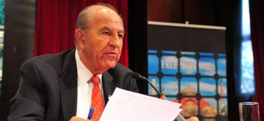 «Καταπέλτης» ο Κρις Σπύρου: «Μαϊμού» η Συμφωνία των Πρεσπών – Ανύπαρκτο κράτος η «Βόρεια Μακεδονία» «Καταπέλτης» ο Κρις Σπύρου: «Μαϊμού» η Συμφωνία των Πρεσπών – Ανύπαρκτο κράτος η «Βόρεια Μακεδονία»