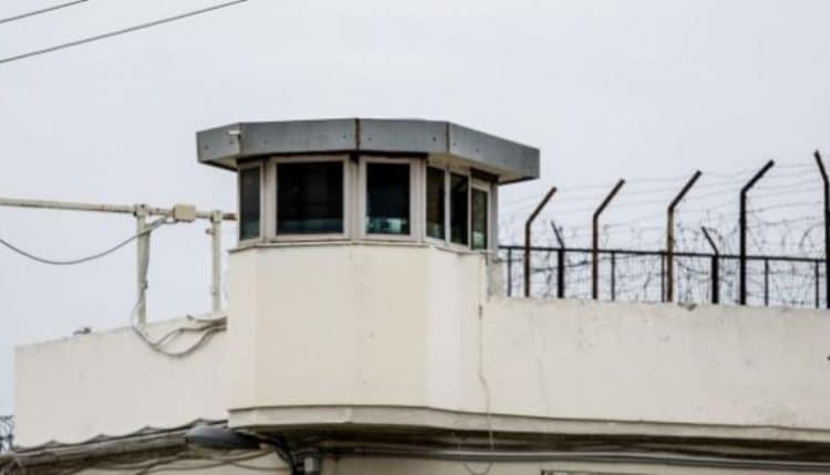 Χρυσοχοϊδης: Που θα δημιουργηθούν οι νέες φυλακές. Χρυσοχοϊδης: Που θα δημιουργηθούν οι νέες φυλακές.