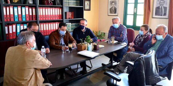 Στον Δήμο Μακρακώμης ο βουλευτής Φθιώτιδας Θέμης Χειμάρας Στον Δήμο Μακρακώμης ο βουλευτής Φθιώτιδας Θέμης Χειμάρας