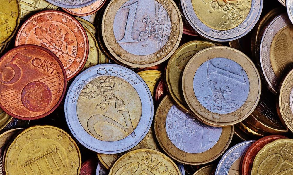 Το δημόσιο χρέος απειλεί πάλι την οικονομία – Ένα βήμα πιο κοντά σε νέο μνημόνιο Το δημόσιο χρέος απειλεί πάλι την οικονομία – Ένα βήμα πιο κοντά σε νέο μνημόνιο