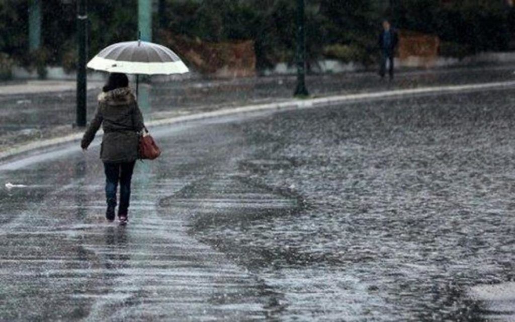 Καιρός αύριο: Χειμώνας η «επιστροφή» – Θυελλώδεις άνεμοι, καταιγίδες και χαλάζι