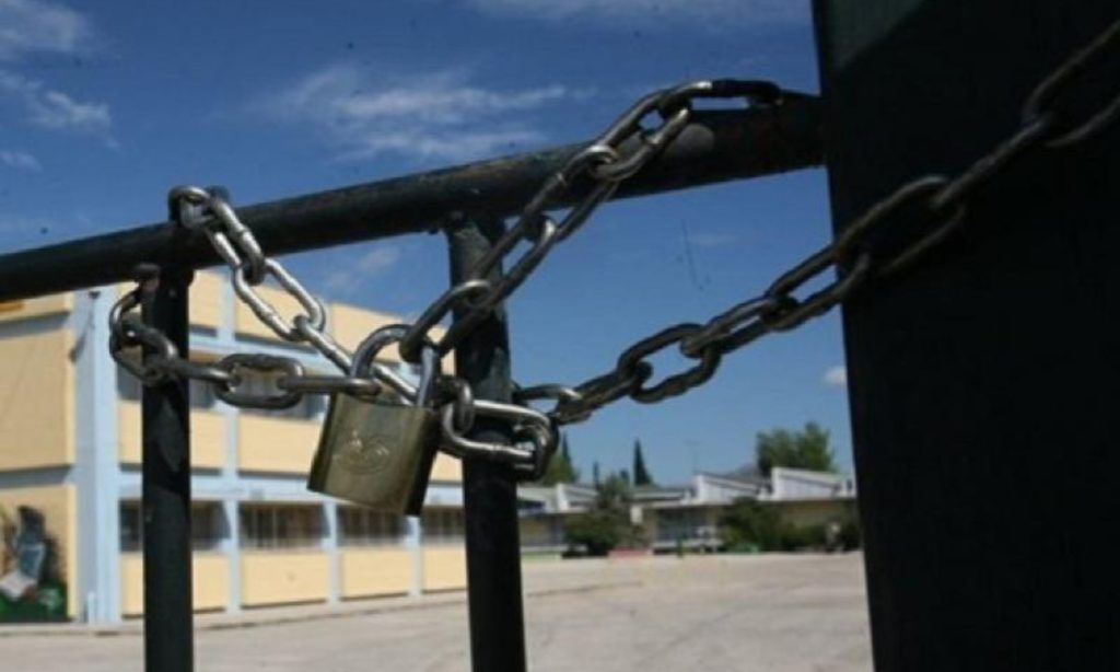 Δημόπουλος: Στο «τραπέζι» ένα σκληρό lockdown – Ο στόχος για τα σχολεία.