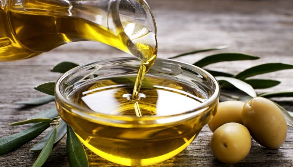 Λίγα τα ποιοτικά ελαιόλαδα στην ΕΕ και ωθούν στα 3,10 ευρώ την εγχώρια αγορά Λίγα τα ποιοτικά ελαιόλαδα στην ΕΕ και ωθούν στα 3,10 ευρώ την εγχώρια αγορά