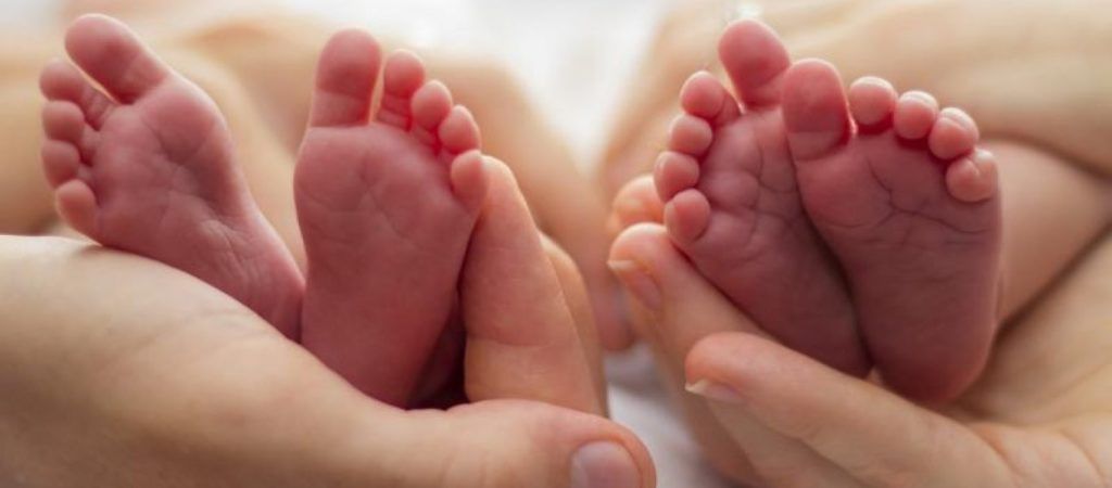 Μελέτη: Αυξήθηκαν παγκοσμίως οι γεννήσεις διδύμων -Ποιες οι πιθανές αιτίες, τι λένε οι ειδικοί Μελέτη: Αυξήθηκαν παγκοσμίως οι γεννήσεις διδύμων -Ποιες οι πιθανές αιτίες, τι λένε οι ειδικοί