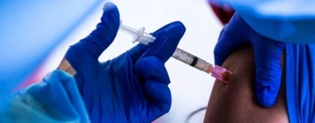 Τι ισχύει στην περίπτωση απόλυσης λόγω άρνησης εμβολιασμού