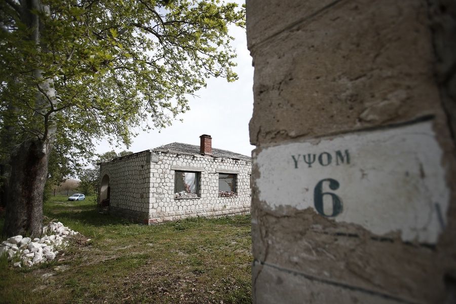 Πιερία: Ξεχασμένος σιδηροδρομικός σταθμός και 7 βαγόνια μετατρέπονται σε οικολογική τουριστική μονάδα (pics) Πιερία: Ξεχασμένος σιδηροδρομικός σταθμός και 7 βαγόνια μετατρέπονται σε οικολογική τουριστική μονάδα (pics)