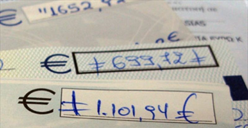 Μεγάλη μείωση των ακάλυπτων επιταγών τον Απρίλιο Μεγάλη μείωση των ακάλυπτων επιταγών τον Απρίλιο