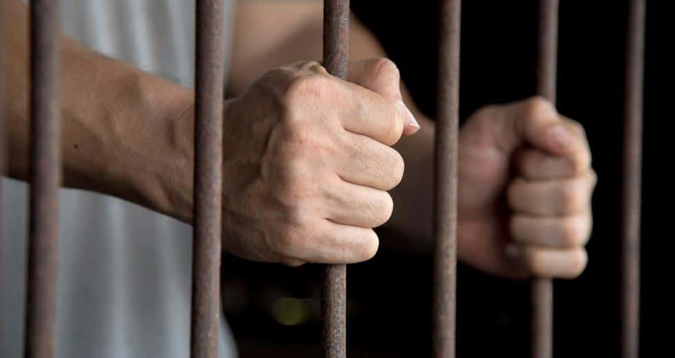 Κύκλωμα αποφυλακίσεων: Ελεύθεροι με «αναπηρία» 300 βαρυποινίτες σε πέντε χρόνια Κύκλωμα αποφυλακίσεων: Ελεύθεροι με «αναπηρία» 300 βαρυποινίτες σε πέντε χρόνια