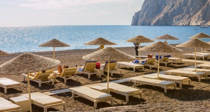 Το Σάββατο ανοίγουν οι οργανωμένες παραλίες Το Σάββατο ανοίγουν οι οργανωμένες παραλίες