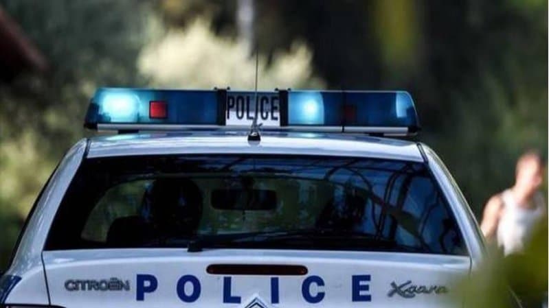 Συναγερμός στα νότια προάστια: Άντρας επιτίθεται σε ανήλικες – Οι καταγγελίες για τον «σάτυρο με το τζόκεϊ» Συναγερμός στα νότια προάστια: Άντρας επιτίθεται σε ανήλικες – Οι καταγγελίες για τον «σάτυρο με το τζόκεϊ»