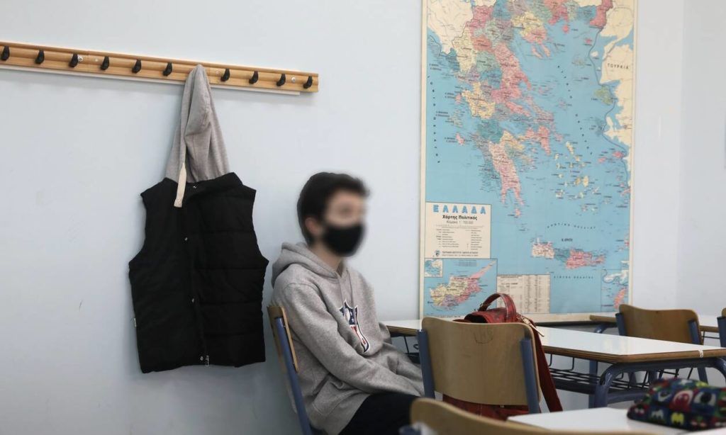 Σχολεία: Μάσκες και εξαερισμός για ασφαλές άνοιγμα μέχρι να εμβολιαστούν τα τα παιδιά Σχολεία: Μάσκες και εξαερισμός για ασφαλές άνοιγμα μέχρι να εμβολιαστούν τα τα παιδιά