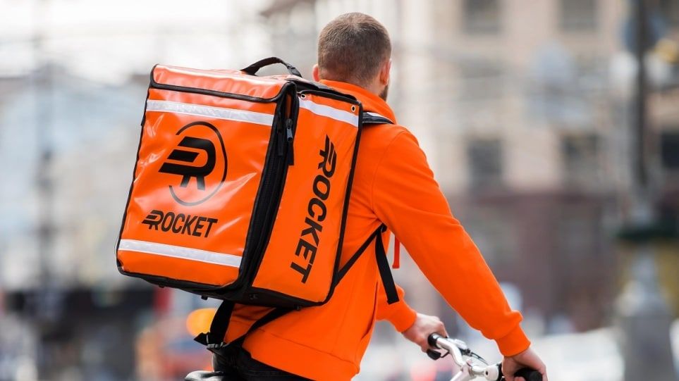 Μοτοπορεία σήμερα για την Efood – Η εταιρεία Rocket προσλαμβάνει 500 riders με συμβάσεις αορίστου Μοτοπορεία σήμερα για την Efood – Η εταιρεία Rocket προσλαμβάνει 500 riders με συμβάσεις αορίστου