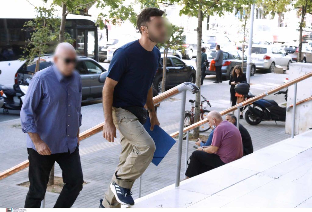 Θεσσαλονίκη: Καταδικάστηκε ο αρνητής πατέρας μαθητή – Έσπρωξε τη διευθύντρια Θεσσαλονίκη: Καταδικάστηκε ο αρνητής πατέρας μαθητή – Έσπρωξε τη διευθύντρια