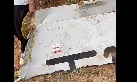 Αεροπλάνο με 133 επιβαίνοντες συνετρίβη στη νοτιοδυτική Κίνα Αεροπλάνο με 133 επιβαίνοντες συνετρίβη στη νοτιοδυτική Κίνα