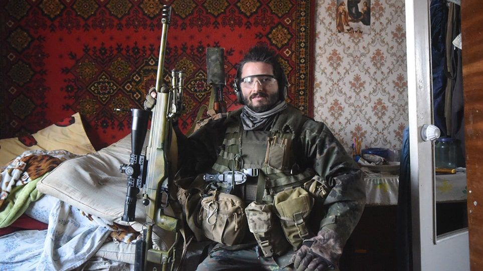 Πόλεμος στην Ουκρανία: Ο Καναδός sniper Wali απαντά στους Ρώσους – «Είμαι ζωντανός» Πόλεμος στην Ουκρανία: Ο Καναδός sniper Wali απαντά στους Ρώσους – «Είμαι ζωντανός»