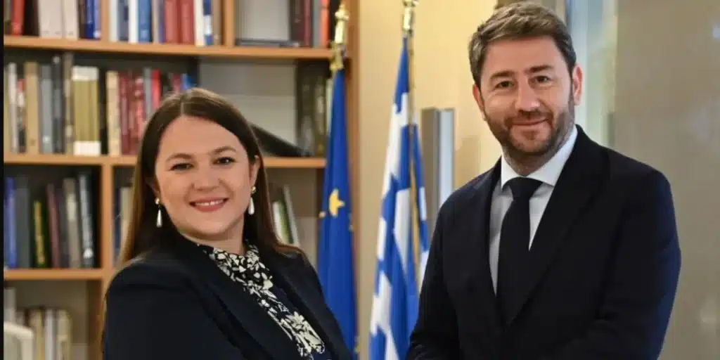 Και επισήμως συμπορεύεται με το ΠΑΣΟΚ-ΚΙΝΑΛ η Κωνσταντίνα Αδάμου -Συνάντηση με Ανδρουλάκη