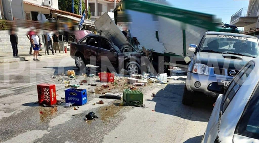 Καβάλα: Σοκαριστικό τροχαίο με 3 νεκρούς στην Γαληψό Καβάλα: Σοκαριστικό τροχαίο με 3 νεκρούς στην Γαληψό