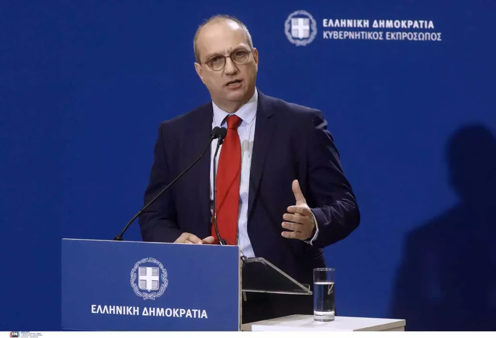 Οικονόμου για Τσίπρα: Δεν αντιλαμβάνεται ούτε στο ελάχιστο τη σύγχρονη διεθνή πολιτική και διπλωματία Οικονόμου για Τσίπρα: Δεν αντιλαμβάνεται ούτε στο ελάχιστο τη σύγχρονη διεθνή πολιτική και διπλωματία