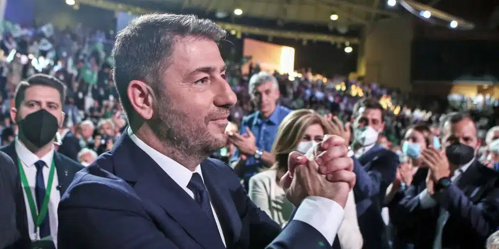 Το ΠΑΣΟΚ ρίχνεται στη μάχη της Αττικής: Στόχος δύο βουλευτές σε κάθε περιφέρεια -Ονόματα και εκπλήξεις Το ΠΑΣΟΚ ρίχνεται στη μάχη της Αττικής: Στόχος δύο βουλευτές σε κάθε περιφέρεια -Ονόματα και εκπλήξεις