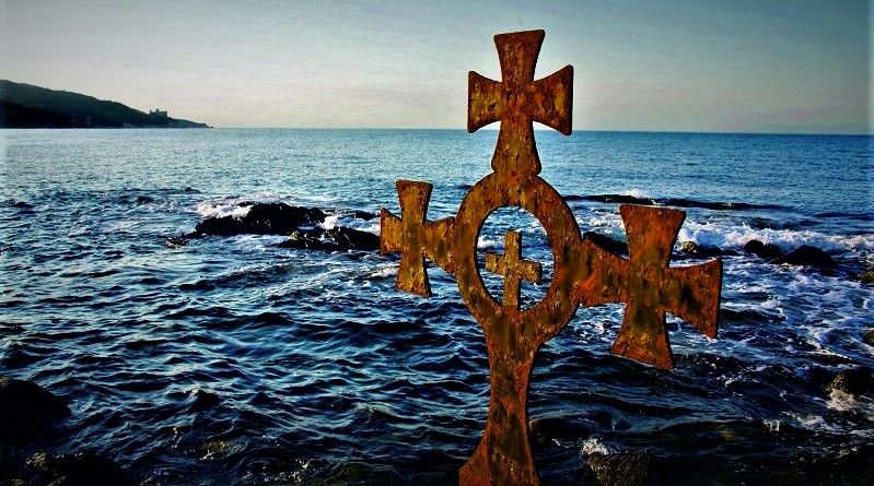 Εύβοια: Βγήκαν από την θάλασσα δεκάδες εικόνες Αγίων! – Σημάδι ότι κάτι έρχεται; – (βίντεο) (upd) Εύβοια: Βγήκαν από την θάλασσα δεκάδες εικόνες Αγίων! – Σημάδι ότι κάτι έρχεται; – (βίντεο) (upd)