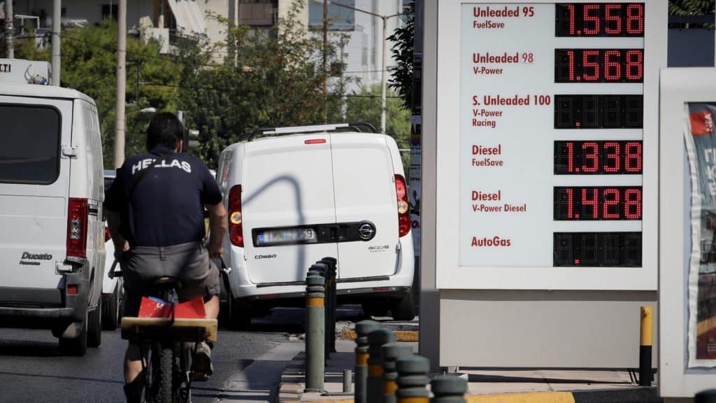 Η βενζίνη ξανά στο 1,5 ευρώ -Πότε και γιατί προβλέπεται η ελεύθερη πτώση της; Η βενζίνη ξανά στο 1,5 ευρώ -Πότε και γιατί προβλέπεται η ελεύθερη πτώση της;