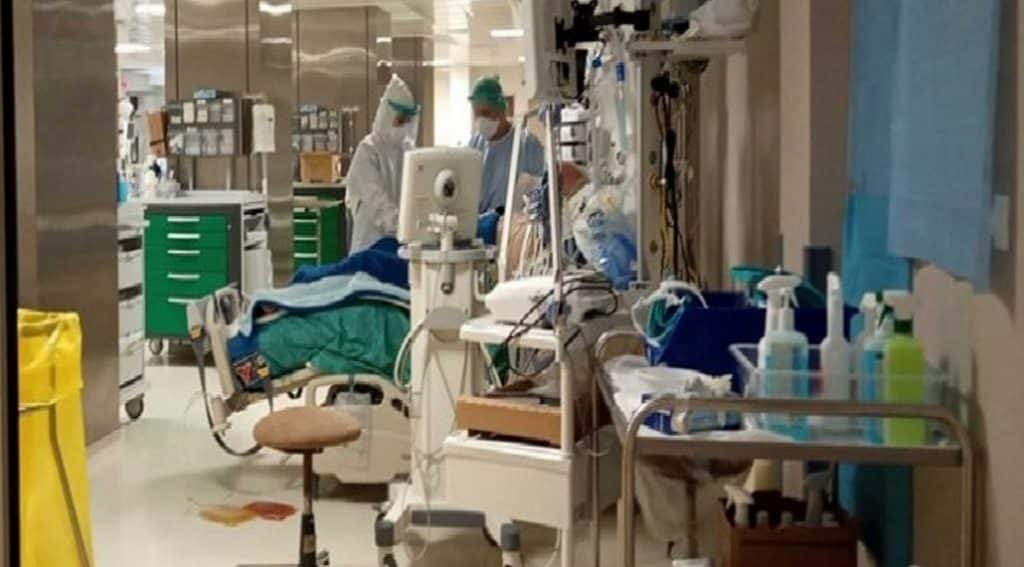 Λαμία: Στην εντατική σε σοβαρή κατάσταση 20χρονη που γέννησε μωράκι.