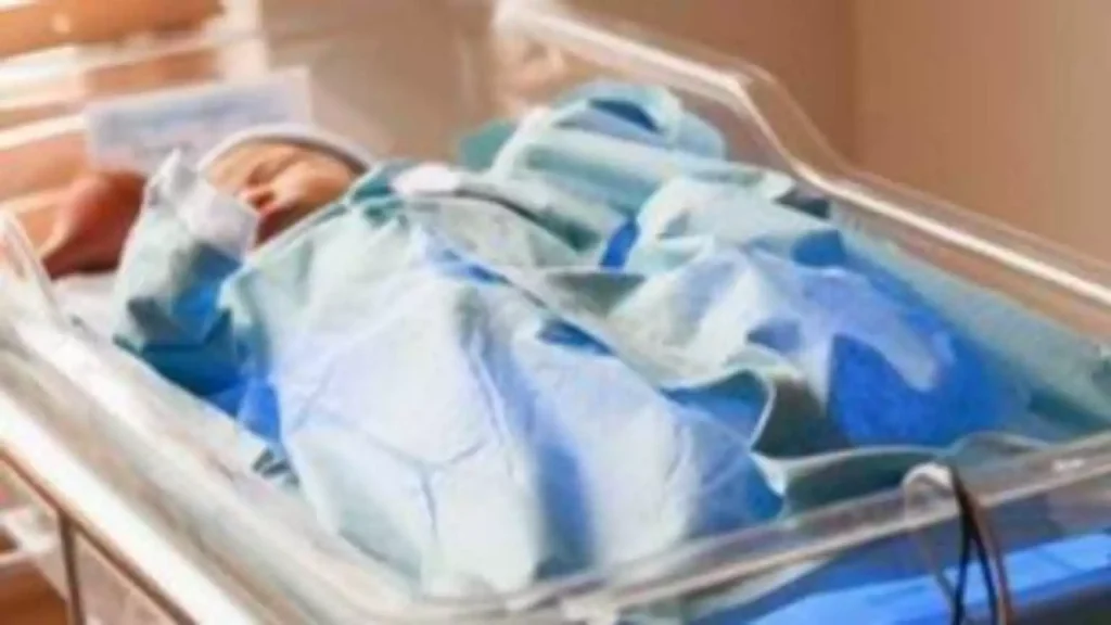 Ζευγάρι στη Λαμία καταγγέλλει ότι το νοσοκομείο δεν τους δίνει το μωρό τους Ζευγάρι στη Λαμία καταγγέλλει ότι το νοσοκομείο δεν τους δίνει το μωρό τους