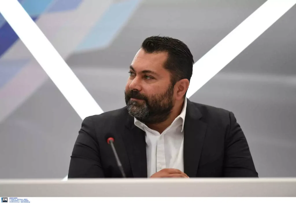 Δικάζεται ο Λευτέρης Κρέτσος για το διαγωνισμό για τις τηλεοπτικές άδειες Δικάζεται ο Λευτέρης Κρέτσος για το διαγωνισμό για τις τηλεοπτικές άδειες