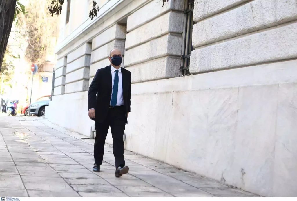 Άγριες κόντρες μετά την κατάθεση Ρουμπάτη ανάμεσα σε κυβέρνηση και ΣΥΡΙΖΑ Άγριες κόντρες μετά την κατάθεση Ρουμπάτη ανάμεσα σε κυβέρνηση και ΣΥΡΙΖΑ