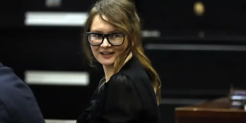 Άννα Σόροκιν: Αποφυλακίζεται η απατεώνισσα που έγινε σειρά στο Netflix -Αυτός είναι ο… περίεργος όρος που της έβαλαν Άννα Σόροκιν: Αποφυλακίζεται η απατεώνισσα που έγινε σειρά στο Netflix -Αυτός είναι ο… περίεργος όρος που της έβαλαν