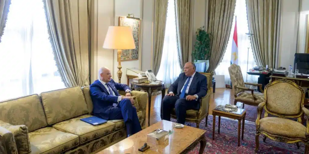 Δένδιας από Αίγυπτο: Θα υπερασπιστούμε τα δικαιώματά μας με όλα τα διαθέσιμα νόμιμα μέσα