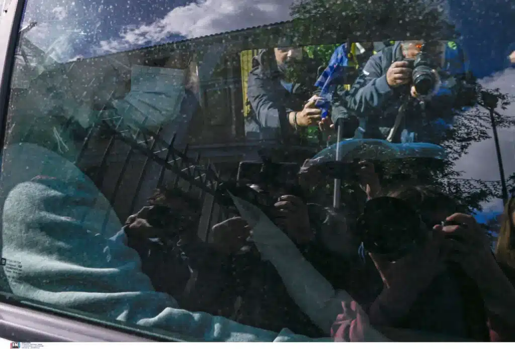 Βιασμός 12χρονης στον Κολωνό: Προφυλακίστηκε η μητέρα της 12χρονης