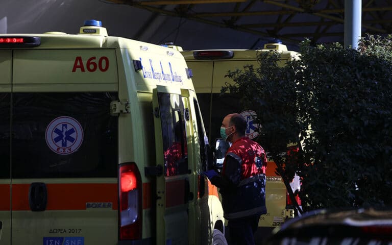 Τραγωδία στο Βόλο: 32χρονη πέθανε ξαφνικά ενώ κοιμόταν Τραγωδία στο Βόλο: 32χρονη πέθανε ξαφνικά ενώ κοιμόταν