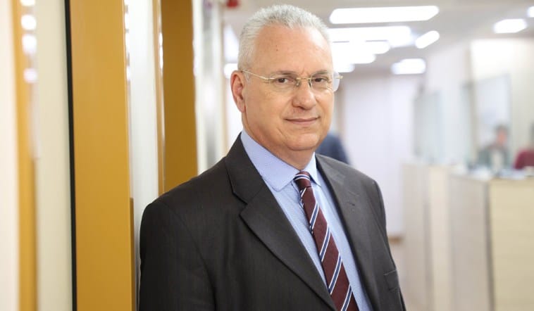 Ομόφωνα αθώος ο Κώστας Μαρκόπουλος για την υπόθεση του ψευτογιατρού