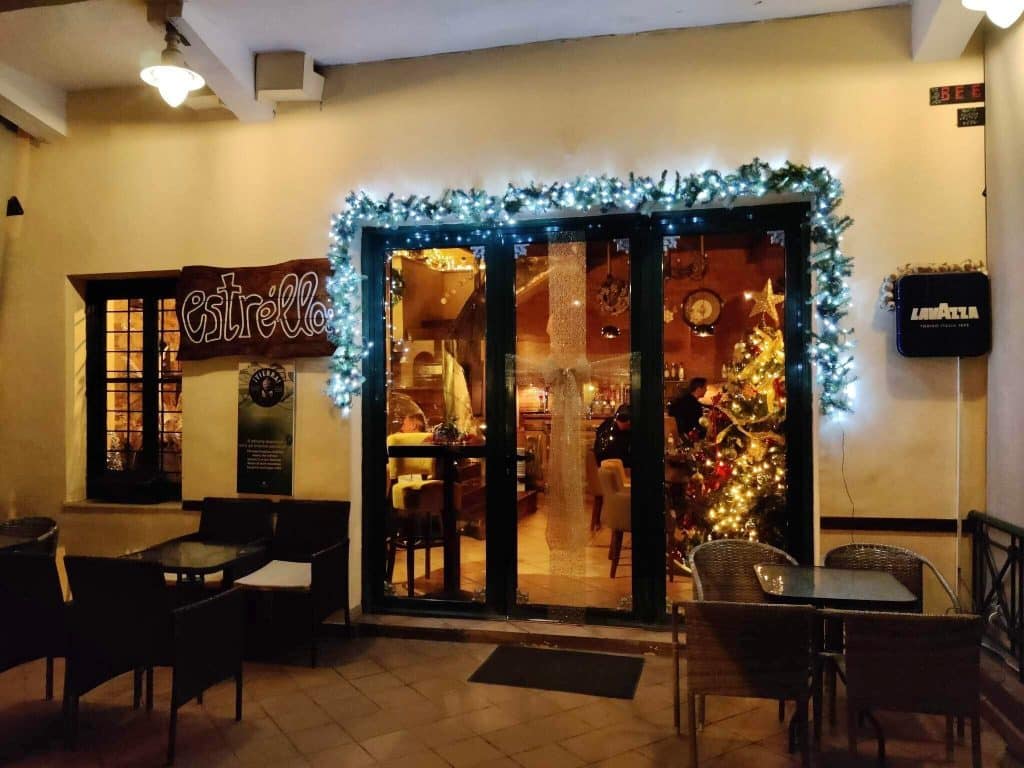 Δομοκός : Το Estrella Cafe  φόρεσε τα γιορτινά του……
